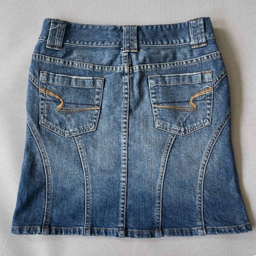 American Eagle Outfitters y2k Denim Skirt - Picture 2 of 6